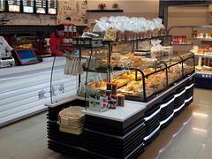 成都面包店中島柜:四川中島柜廠家有什么特色圖片|成都面包店中島柜:四川中島柜廠家有什么特色產品圖片由成都萬川展覽展示服務公司生產提供-